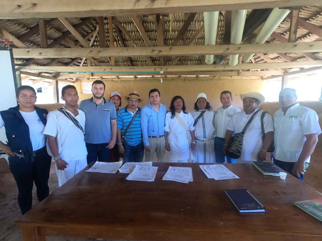 Fotografía de la noticia: Corpocesar y los pueblos indígenas de la Sierra Nevada de Santa Marta firman acuerdos en el marco del proceso de formulación del Pomca río Guatapurí